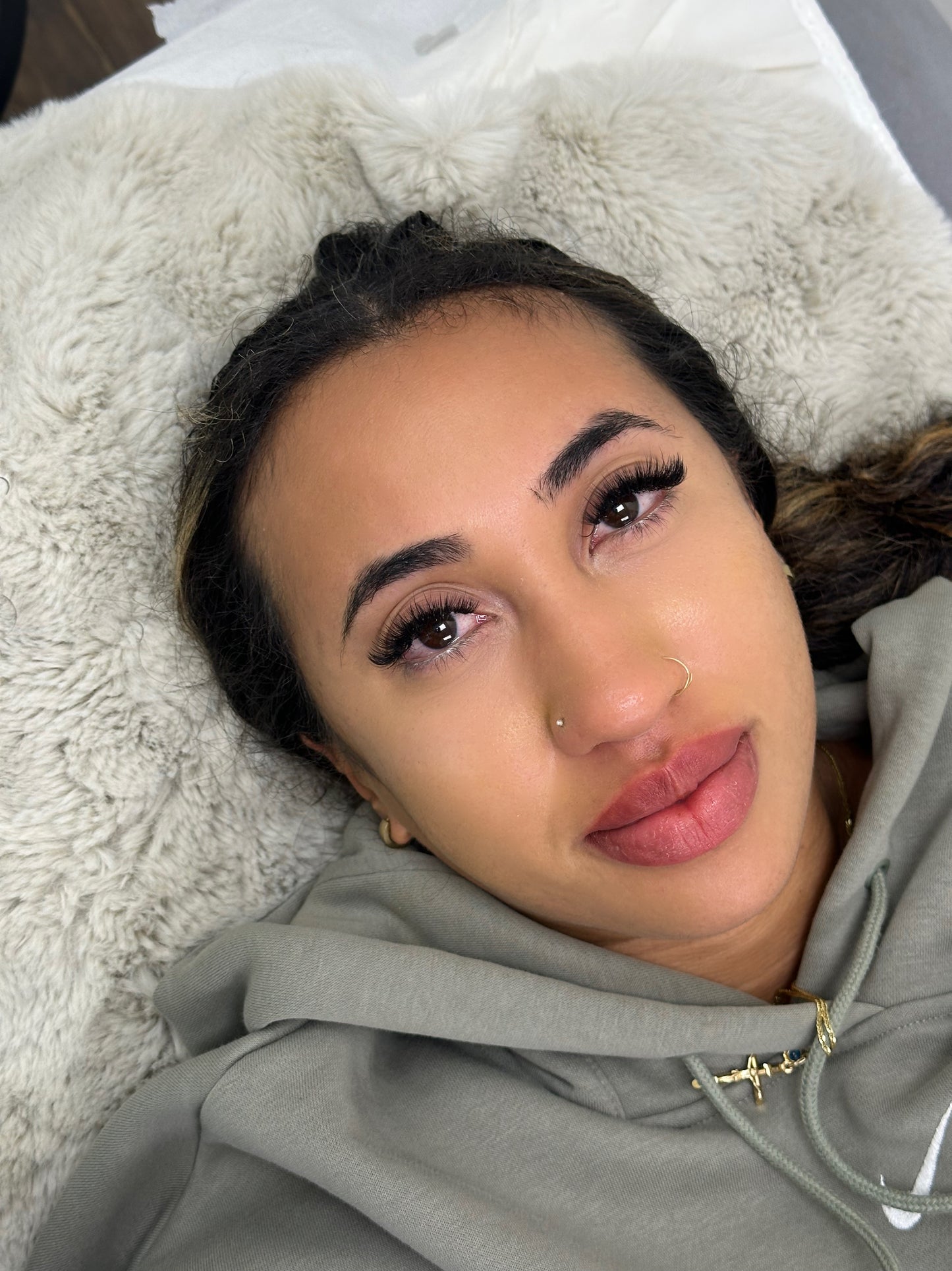 RUSSIAN VOLUME & HYBRID EYELASH EXTENSION COURSE