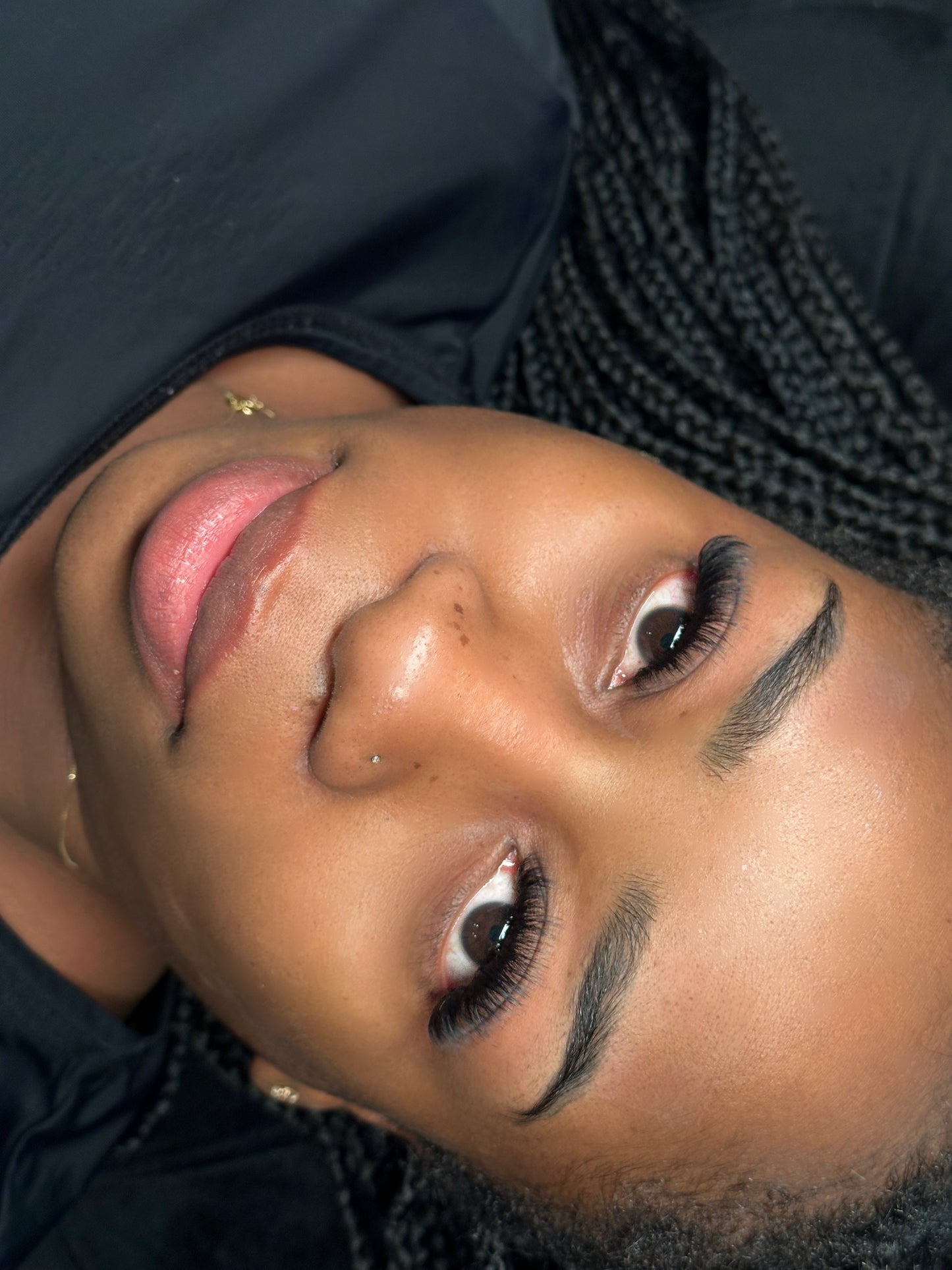 RUSSIAN VOLUME & HYBRID EYELASH EXTENSION COURSE